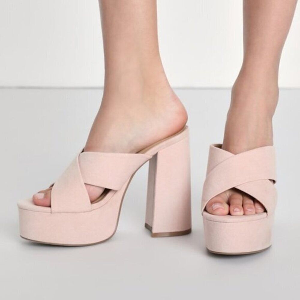 Lulu's Women's Soft Faux Suede Platform Heeled Sandals‎ Party Light Nude